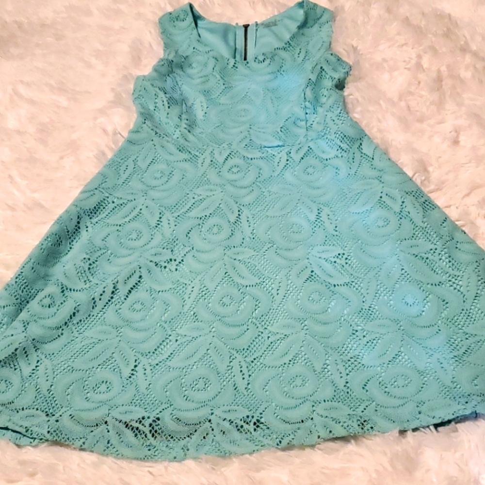 Girls dress